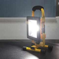 Projecteur Portatif Rechargeable 20W IP65